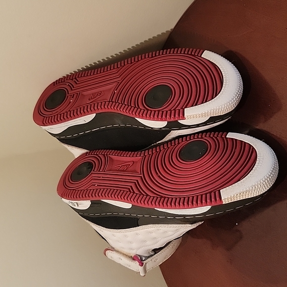 Air Jordan Fusion 13 'Varsity Red' - Picture 9 of 10